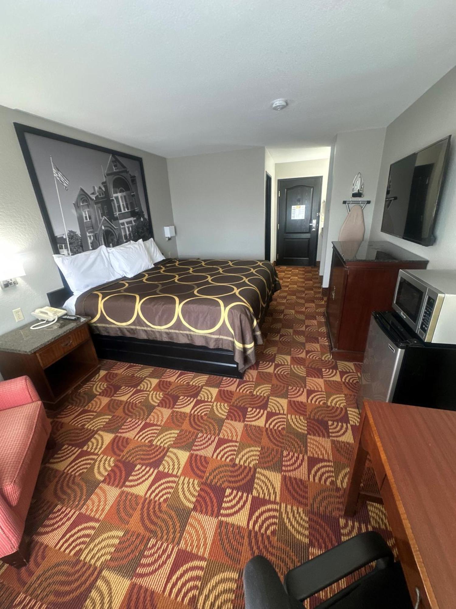 ซูเปอร์ 8 บาย วินด์แฮม เลค ออฟ โอซาร์กส Motel Eldon ภายนอก รูปภาพ