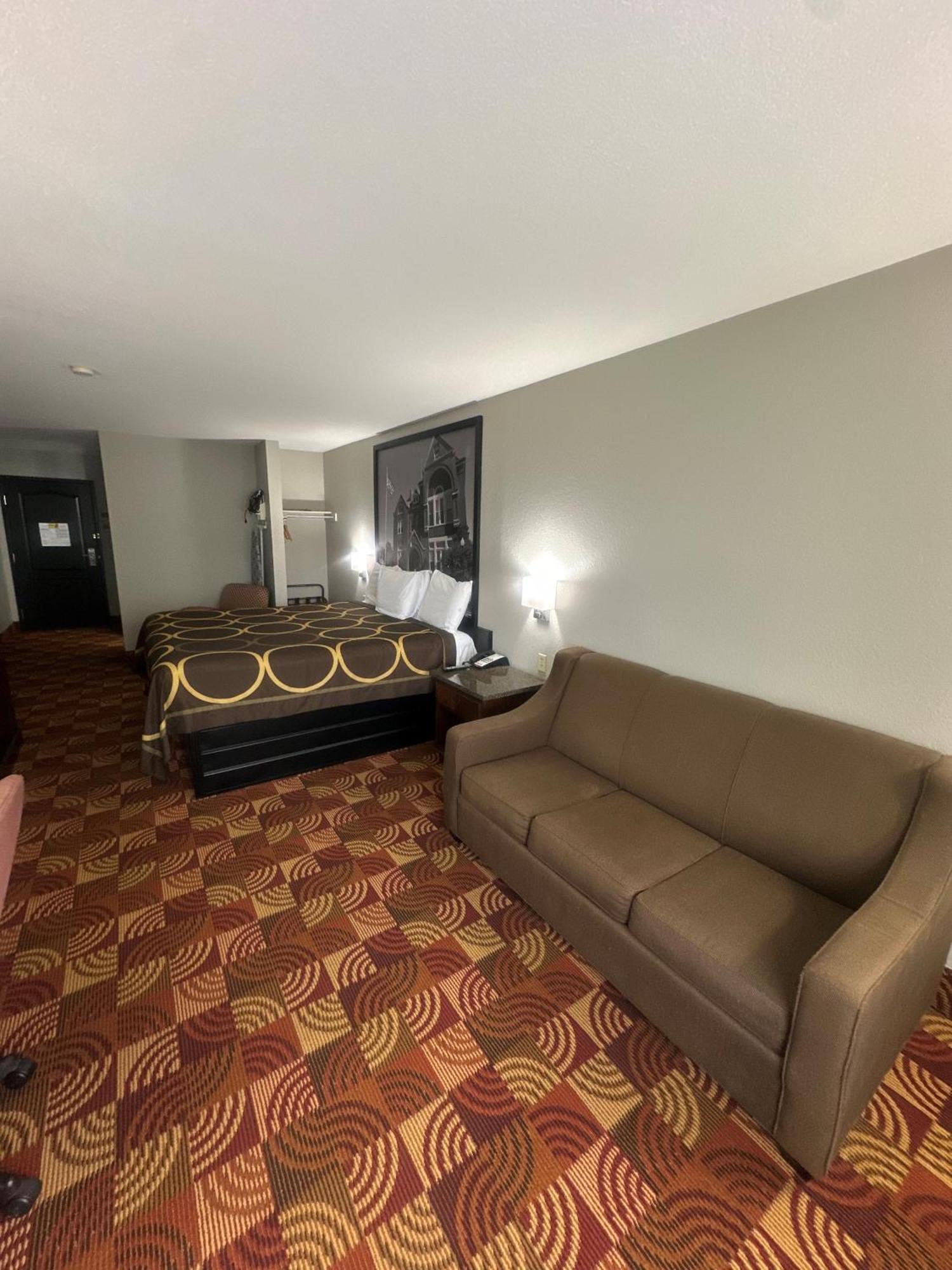 ซูเปอร์ 8 บาย วินด์แฮม เลค ออฟ โอซาร์กส Motel Eldon ภายนอก รูปภาพ
