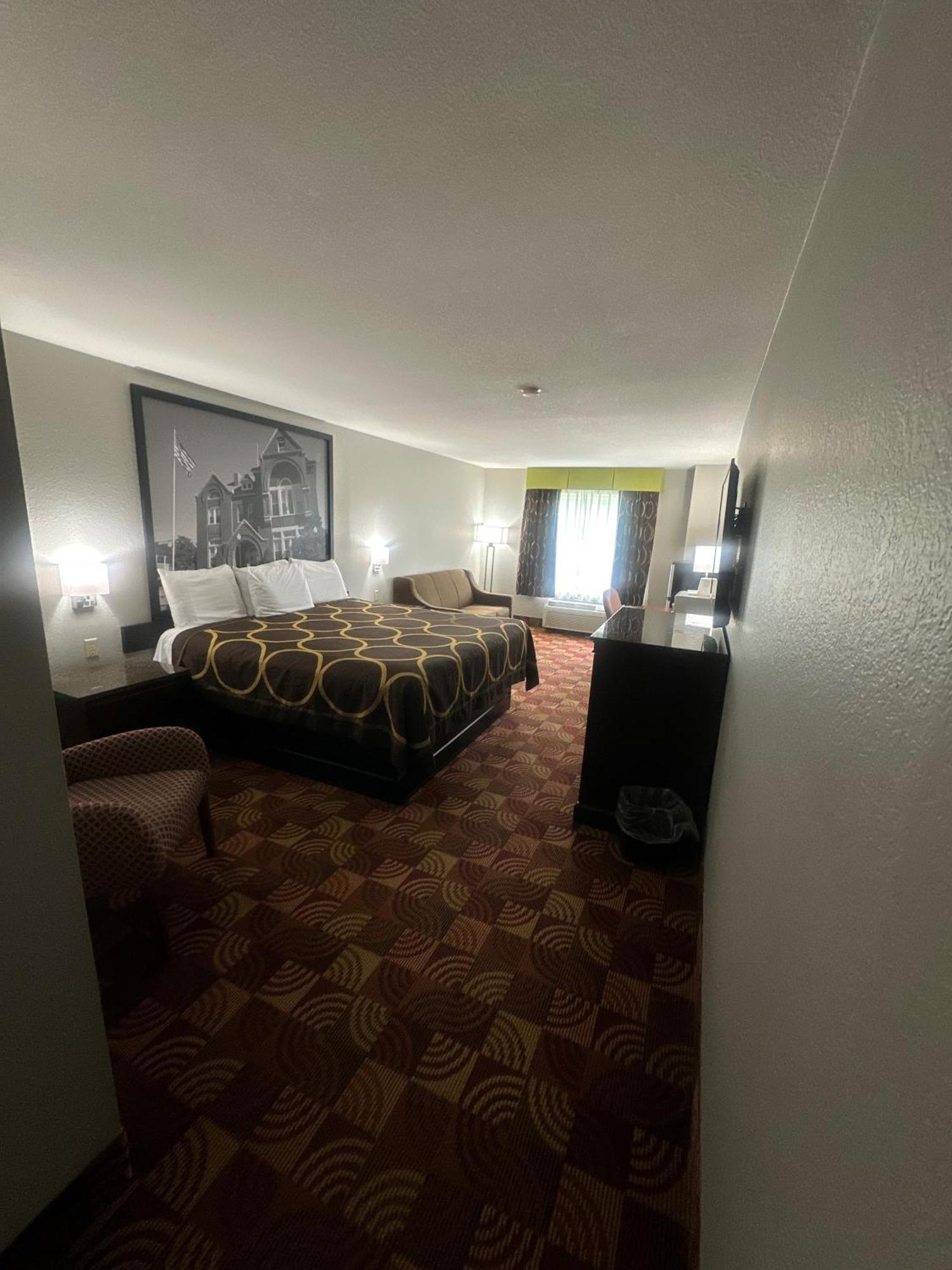 ซูเปอร์ 8 บาย วินด์แฮม เลค ออฟ โอซาร์กส Motel Eldon ภายนอก รูปภาพ