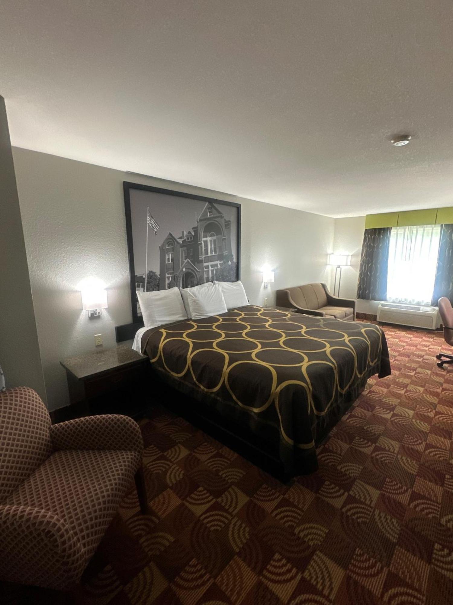ซูเปอร์ 8 บาย วินด์แฮม เลค ออฟ โอซาร์กส Motel Eldon ภายนอก รูปภาพ