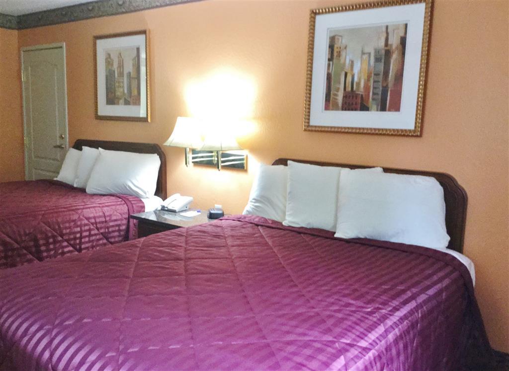ซูเปอร์ 8 บาย วินด์แฮม เลค ออฟ โอซาร์กส Motel Eldon ห้อง รูปภาพ