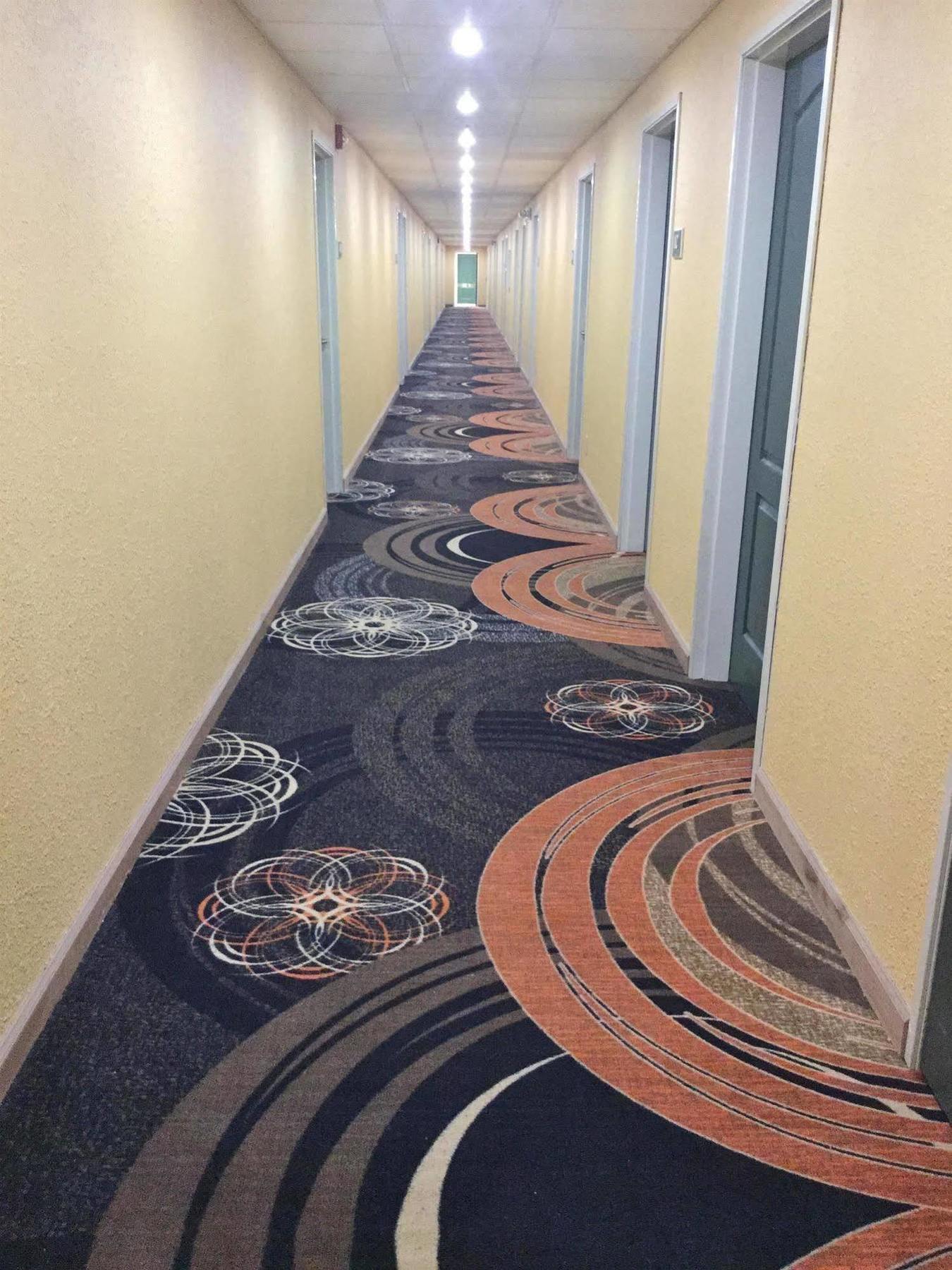 ซูเปอร์ 8 บาย วินด์แฮม เลค ออฟ โอซาร์กส Motel Eldon ภายนอก รูปภาพ